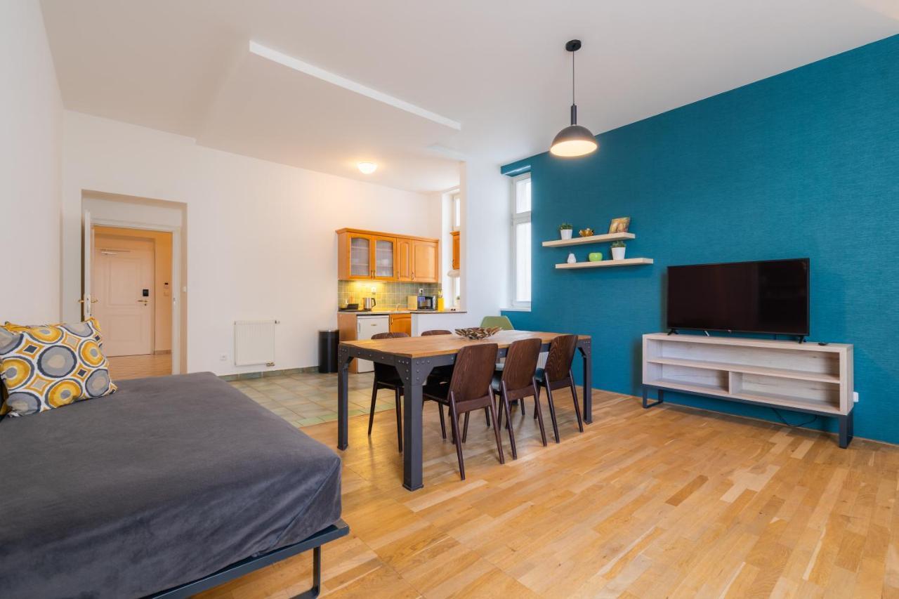 Ea Aparthotel Melantrich Prag Exteriör bild
