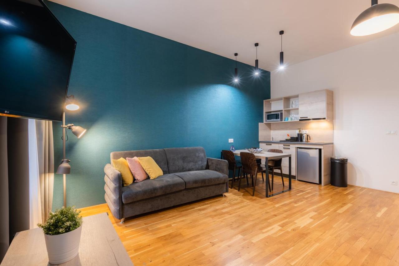 Ea Aparthotel Melantrich Prag Exteriör bild