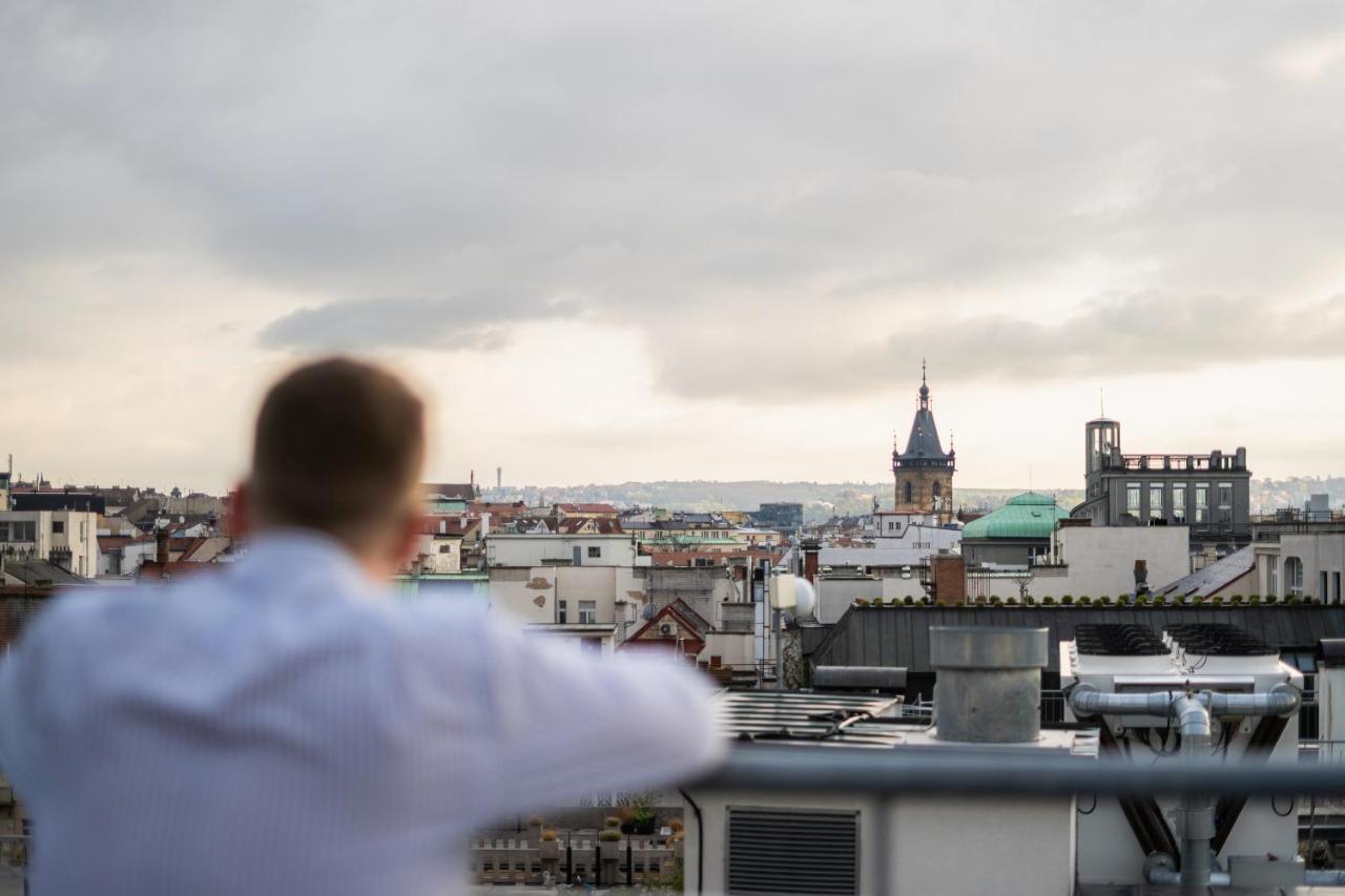 Ea Aparthotel Melantrich Prag Exteriör bild
