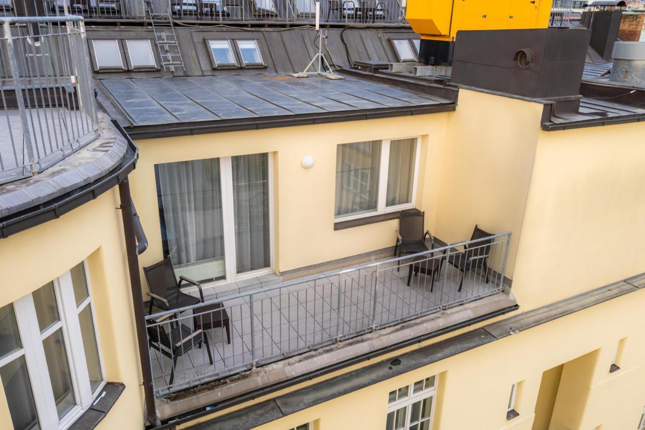 Ea Aparthotel Melantrich Prag Exteriör bild